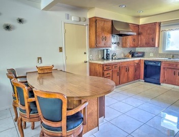 Spacious Culver City Home – Close to Venice and Downtown LA: Searose 2