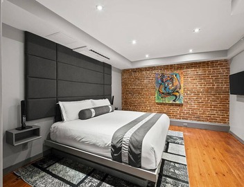 Luxury Condo w Heated Pool & Hot Tub Near French Qtr, Great for Families, Groups 3
