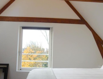 Luxurious and spacious penthouse in city center! 2 bathrooms, airco, wifi. 3