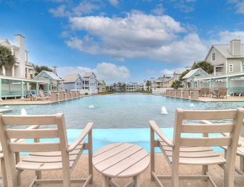 Luxe Condo@Cinnamon Shore w/Gulf Peeks & Access to Countless Amenties! 4