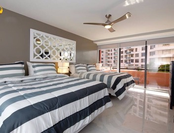 Family Friendly Modern Beachfront Apartment - 519 3