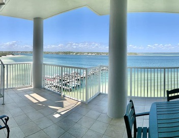 Penthouse-Directly ON Water-Huge Roof Top Patio-Private Hot Tub-Gorgeous Views! 2