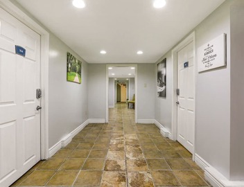 Stylish Studio | Close to NOLA Hotspots 4