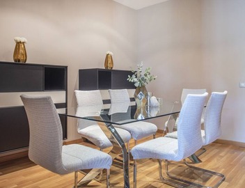 INNER CITY CENTER ON PASEO DE GRACIA, luxurious & spacious, family & friends 4