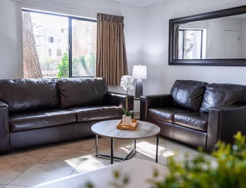136 Fully Furnished Vacation Rental with Resort Amenities 3
