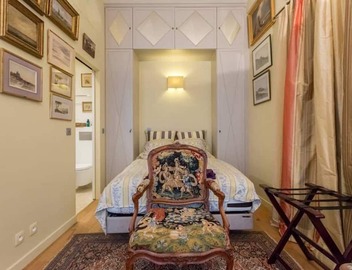 Luxury 2BR Louvre Apartment AC Elevator Heart of Paris 1st Arr. 3