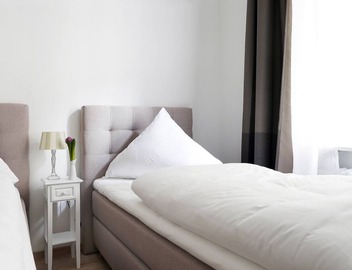 BLISSE West Berlin typically - Grand Apt 5 Bedrooms + 3 bathroom + 3 balcony 2