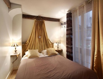 3 BR-2BA Luxury - Ile Saint Louis on the Seine River 4