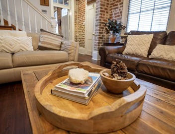 Stylish Escape in Historic Warehouse District 3