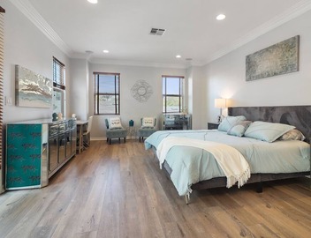Warm, Inviting, Spacious Mediterranean Style Home Near Universal Studios 3