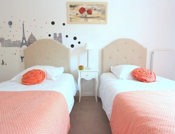 Apartment 8pax neighborhood RER Val d'Europe, 5 minutes from Disneyland (ARIANE2 5