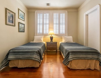 Walk to all the French Quarter attractions. A great space to enjoy NOLA 4