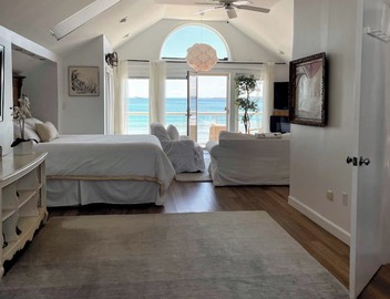 Gorgeous Oceanfront Penthouse 3