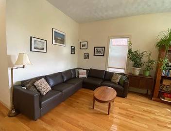 2 bedrooms with air-conditioning, parking, laundry, WiFi near Sam Adams & subway 2