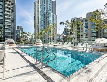 Deluxe One Bedroom Apartment in Trendy Yaletown 4