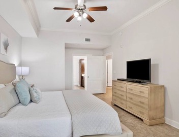 The Oasis 2502 | Spacious, Lazy River, Poolside Grill, New Splash Pad, Pool with Slide! 2