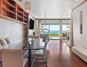 SPECTACULAR MALIBU BEACH FRONT! 2
