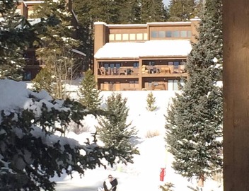 Tyra - True Ski In Ski Out, 732 sq ft with Spectacular Views. Stroll to town. 4