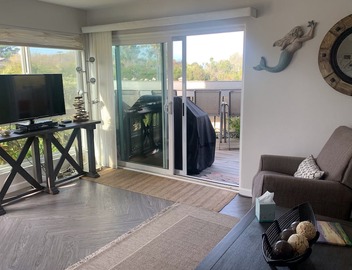 Beautiful Condo Steps to the Beach! Ocean View! First Floor Unit 1 4