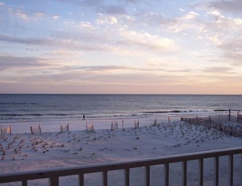 Seacrest 203-Gulf Front- Reserved Parking-Beautiful View of the Gulf. 4