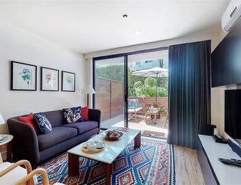 Centrally Located Modern Luxury, Walking Distance to UCLA, Westwood 4