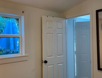 1 Bedroom Apartment with Courtyard Upper garden Magazine Art District 2