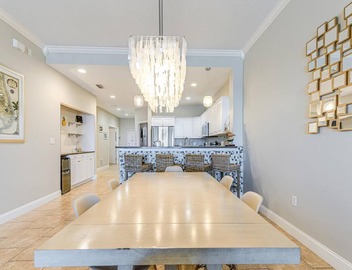 Harborview Grande 802 - Stunning Top Floor 2