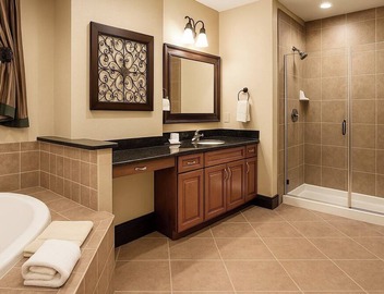 Luxury 4BR Wyndham Bonnet Creek Resort - Lazy River, Pools - Inside Disney World 4