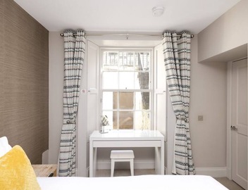 Prestigious Apartment in the heart of Edinburgh 2