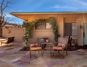 Arizona Sun Suite #107 @ Sedona Uptown Suites 2