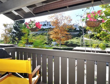 SPECIAL 11/1 - 12/1 89NT BEAUTIFUL CONDO! WALKING TRAIL TO GORGEOUS BEACH 2