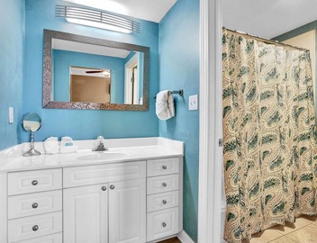 Admirals Quarters 4BR.4BA, 2120sf, STUNNING VIEWS, 4-11 JUL AVAIL 3