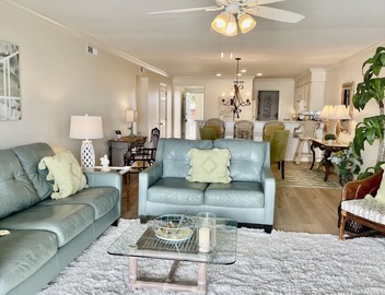 Oceanside, Top & Center at Pier Pointe-10% off most of yr for 7 or more nights 3