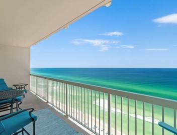 GULF FRONT *Renovated* 3 BR (2 King Suites) + Beach Chair Svc. Owner Managed! 4