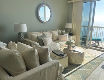 GULF FRONT *Renovated* 3 BR (2 King Suites) + Beach Chair Svc. Owner Managed! 3