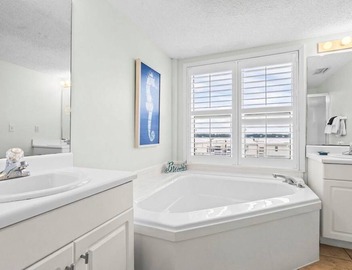 Dog friendly beachfront condo with sunset views 4
