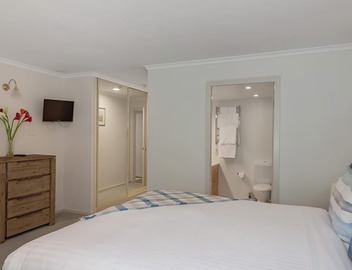 Spacious Salamanca apartment 4