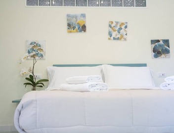 Modern Apartment with Terrace, Swimming Pool&Tennis 4