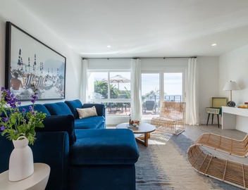 Avalon III by AvantStay | Mins to Gaslamp, Zoo & Airport | Beautiful Deck w/BBQ 4