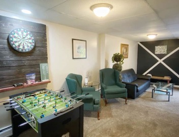 Updated 2 Bedroom with Roof deck and backyard 3