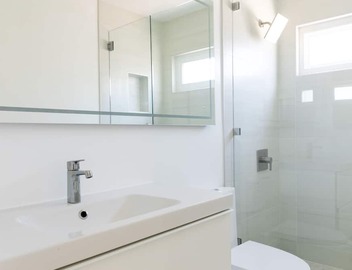 Avalon 2 Unit Buyout (I & III) AvantStay | Mins to Gaslamp| Beautiful Deck w/BBQ 4