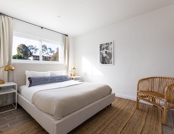 Avalon 2 Unit Buyout (I & III) AvantStay | Mins to Gaslamp| Beautiful Deck w/BBQ 4