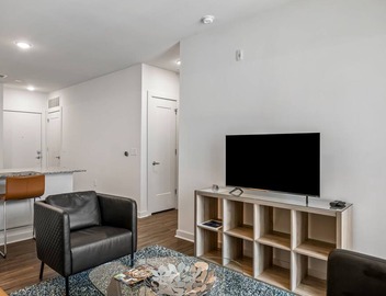 (S1BK) Affordable Hotel-Alternative Perfect for Long Term Stay near Whole Foods 4