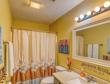 Oceanview Paradise: Relaxing 2-Bedroom Condo in Surfside Beach 3
