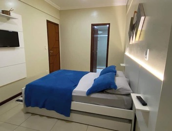 Fully furnished apartment with 3 bedrooms and 2 parking spaces. 3