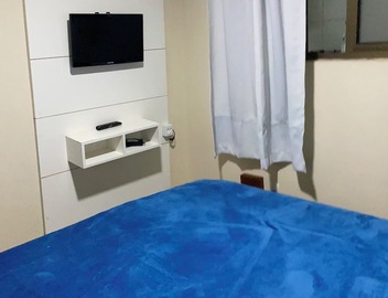 Fully furnished apartment with 3 bedrooms and 2 parking spaces. 5