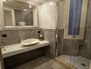 CHARMING APARTMENT PIAZZA DEL POPOLO, 240 m2, 4 bedrooms, 9 sleeps, 2.5 bathr, 5