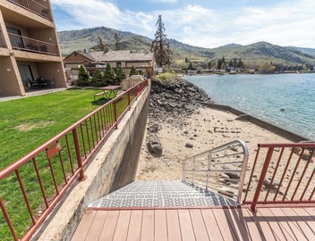 Grandview 711 Waterfront King with River View 3