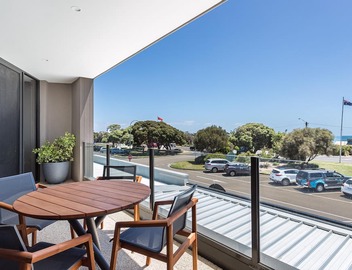 Blairgowrie Apartment 1 - Newly renovated apartment across the road from Blairgowrie Foreshore. 5