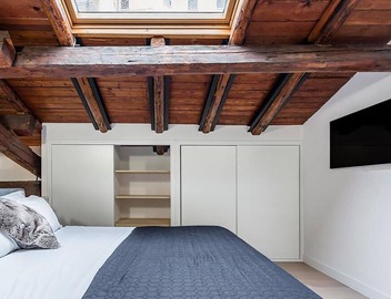 Ponte Milvio Luxury House offers spaces, furniture, services and comfort from 5 STARS. 5